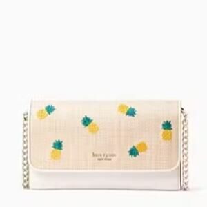 Last 1‼️Kate Spade Darcy Pineapple Chain Wallet K7175